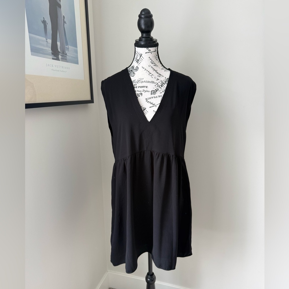 Aritzia Wilfred Talma V Neck Dress - Picture 3 of 11
